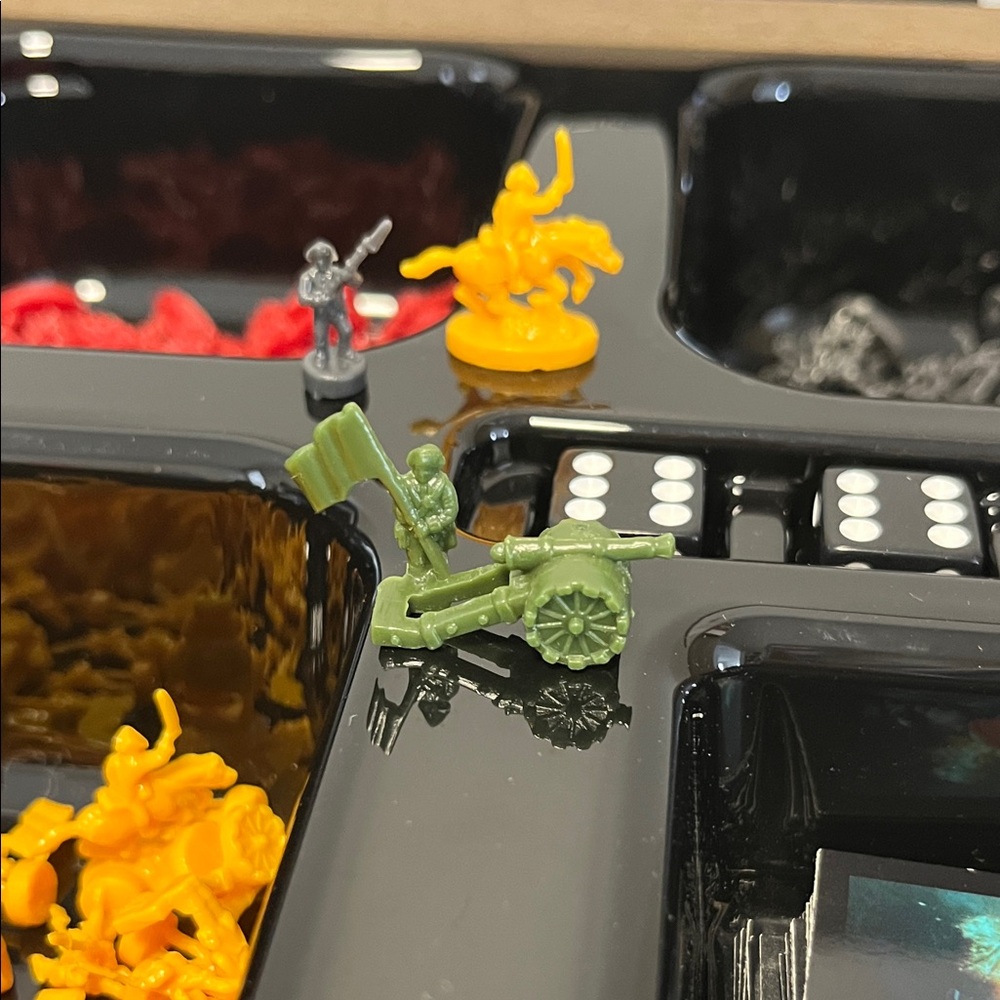 Hasbro Risk Board Game - Picture 4 of 12